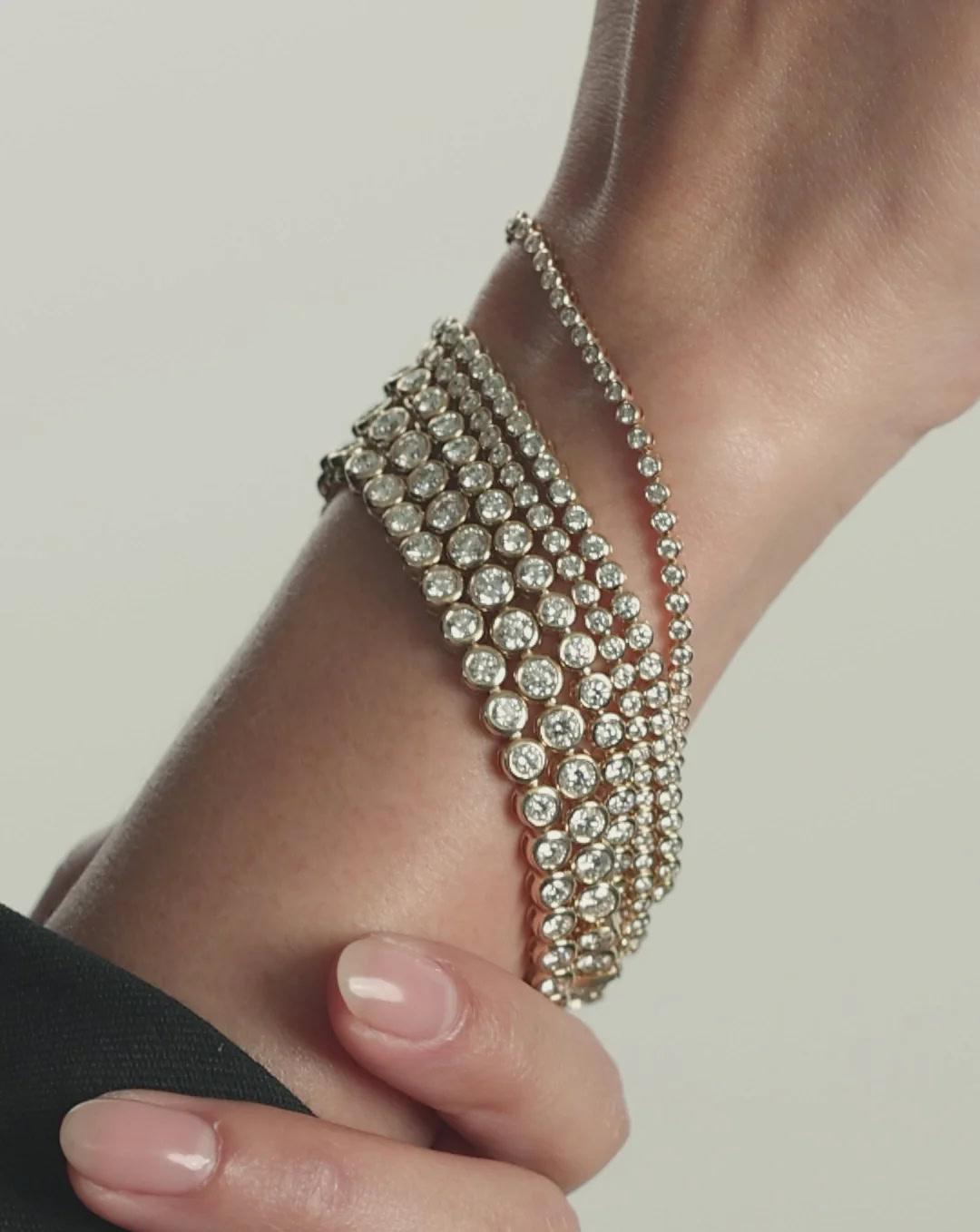 Bubble Bezel Lab-Grown Diamond Tennis Bracelet — product photo 3 of 6