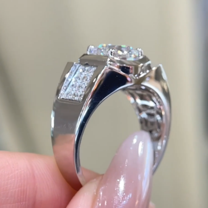 Atlas Round Prong-Set Pavé Lab-Grown Diamond Men’s Ring — product photo 3 of 5