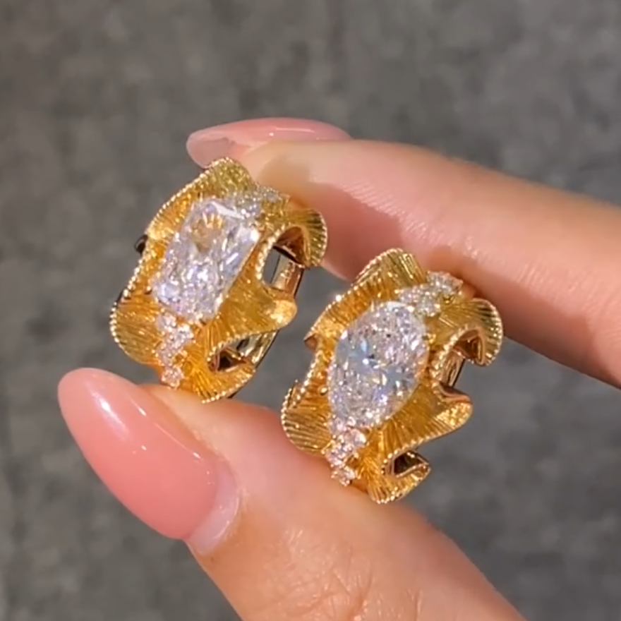BP002 Sculptural Gold Silk Ribbon Ring with East-West Diamond — product photo 1 of 6