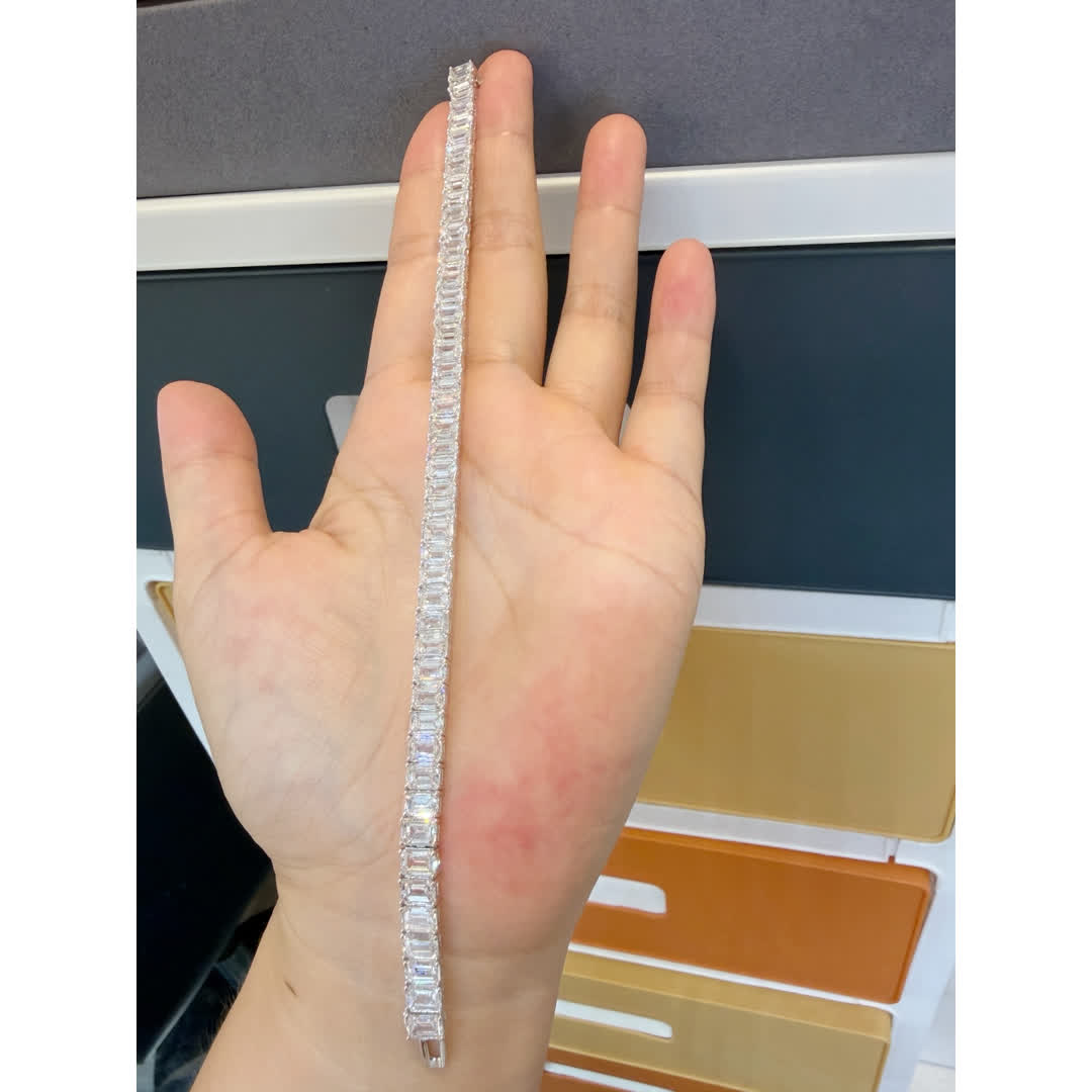 Celeste Emerald Tennis Bracelet — product photo 1 of 6