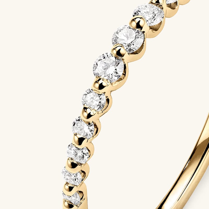Bubble Gradient Lab-Grown Diamond Stackable Thin Band 18K14K Gold Delicate Daily Ring — product photo 6 of 6