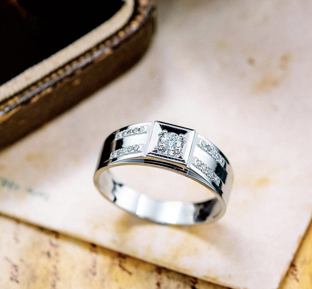 CNC05 Platinum Men’s Rings – CNC Crafted Heavyweight Luxury Diamond Ring — product photo 3 of 6