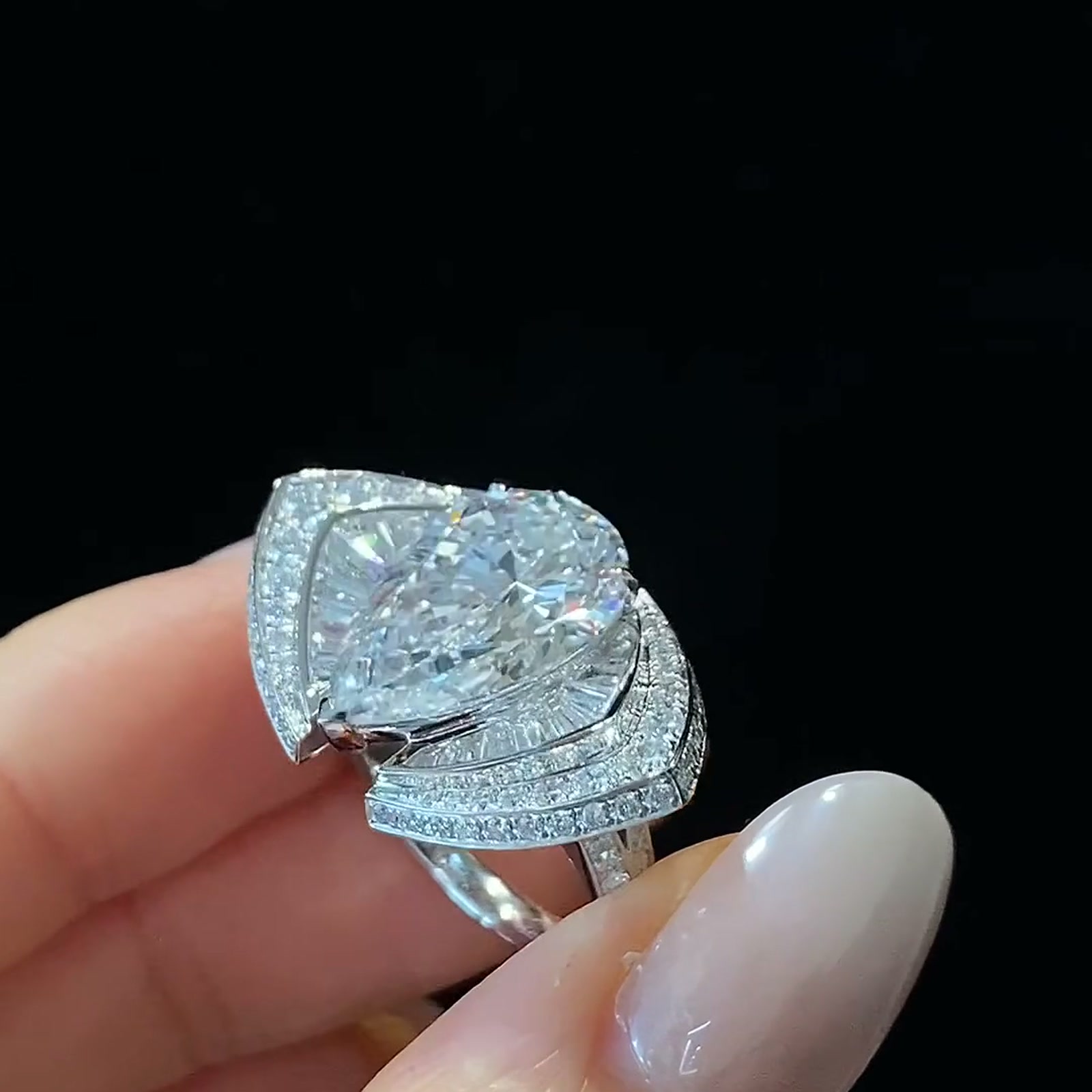 Pear-Cut Lab-Grown Diamond Architectural Ring — product photo 3 of 4