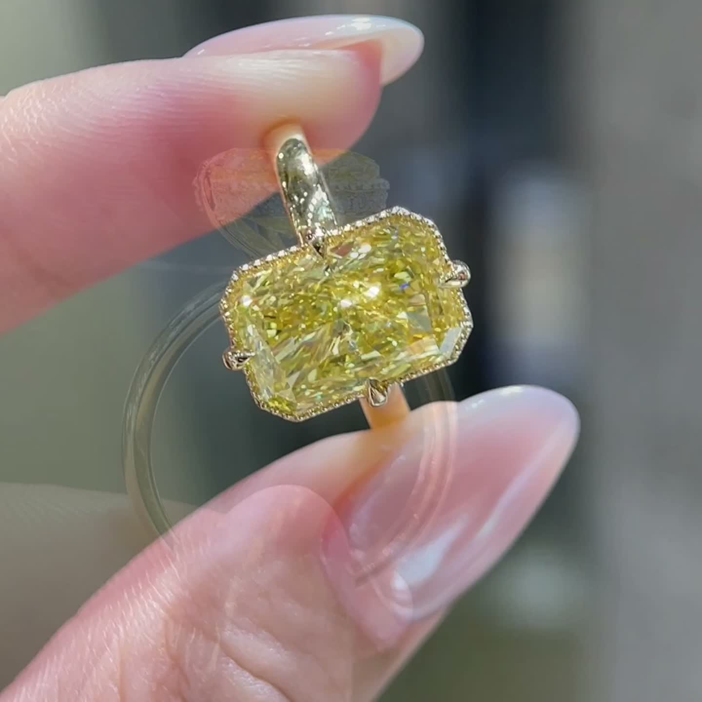 5.02ct Yellow Radiant-Cut Diamond Ring — product photo 3 of 4