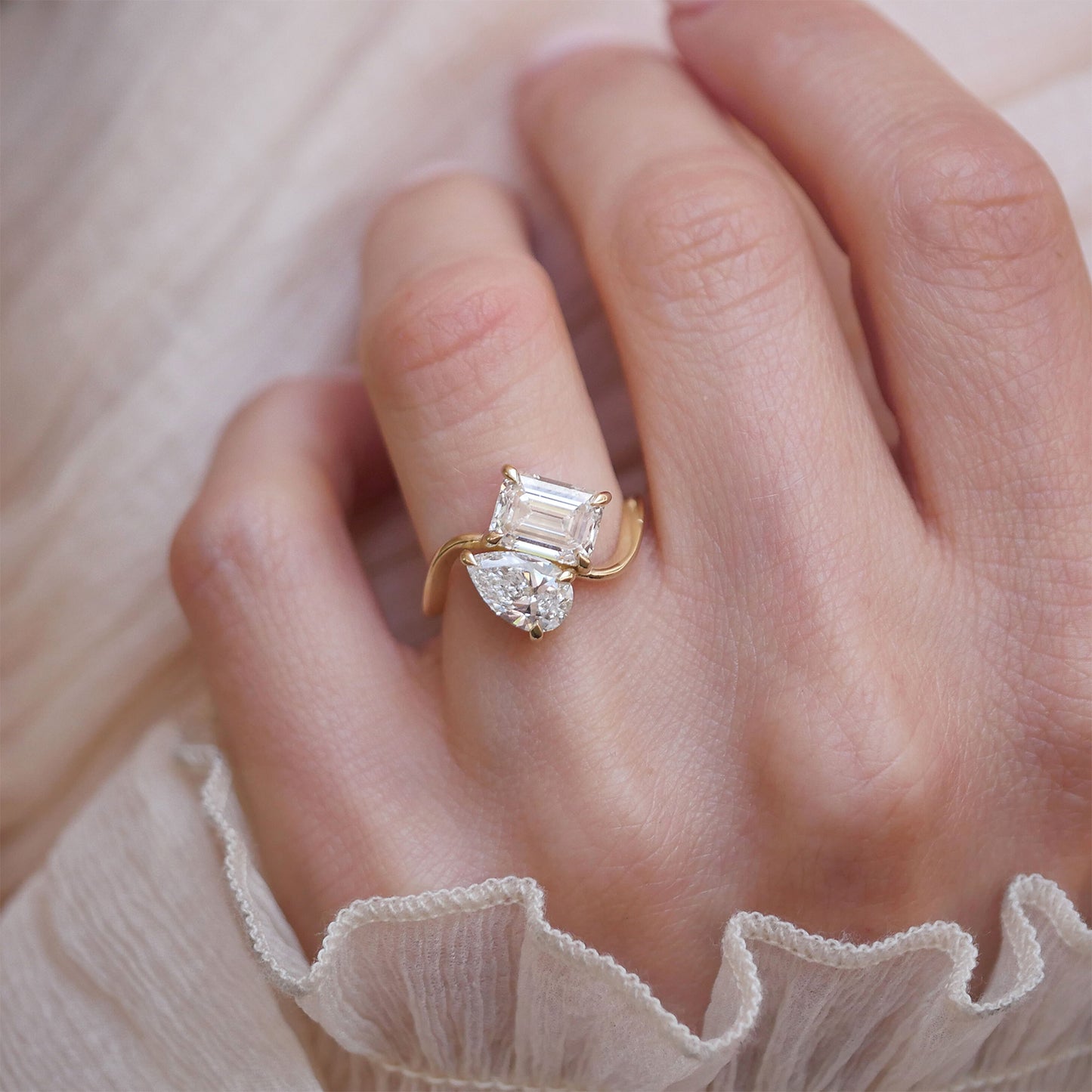 Emerald and Pear Bypass Toi et Moi Lab-Grown Diamond Ring — product photo 4 of 6