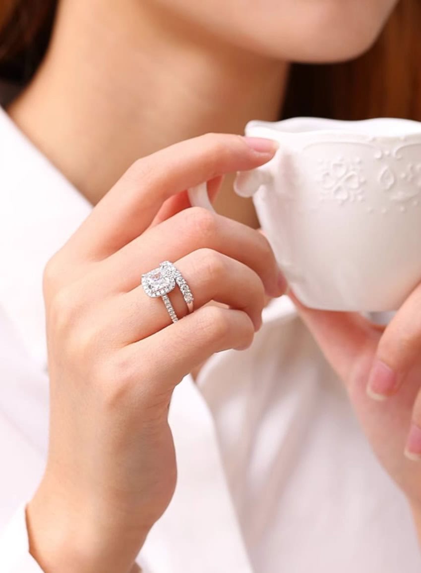 Seven-Stone Lab-Grown Diamond Eternity Band — product photo 3 of 6