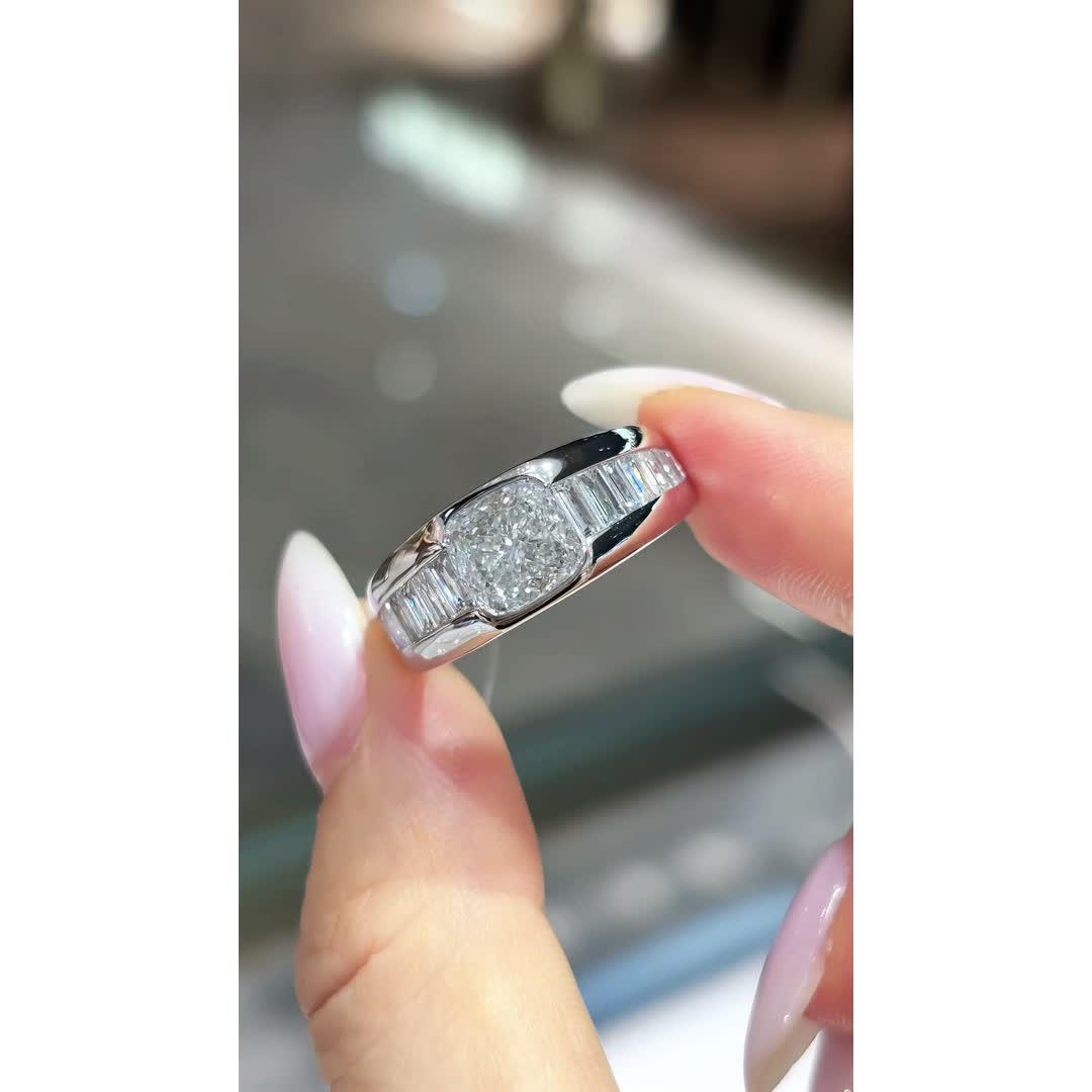 Amara Men’s Diamond Ring — product photo 3 of 4