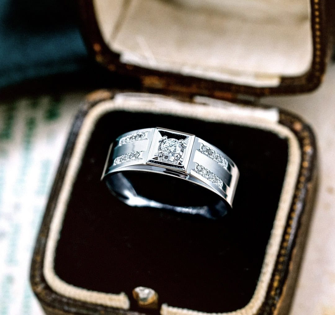 CNC05 Platinum Men’s Rings – CNC Crafted Heavyweight Luxury Diamond Ring — product photo 5 of 6