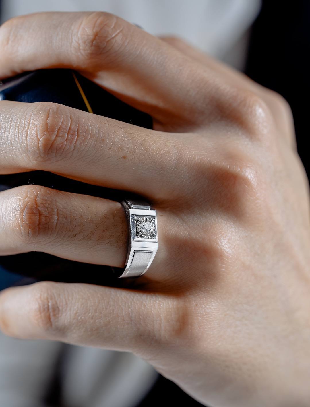 Architectural Platinum Men’s Lab-Grown Diamond Ring — product photo 3 of 6