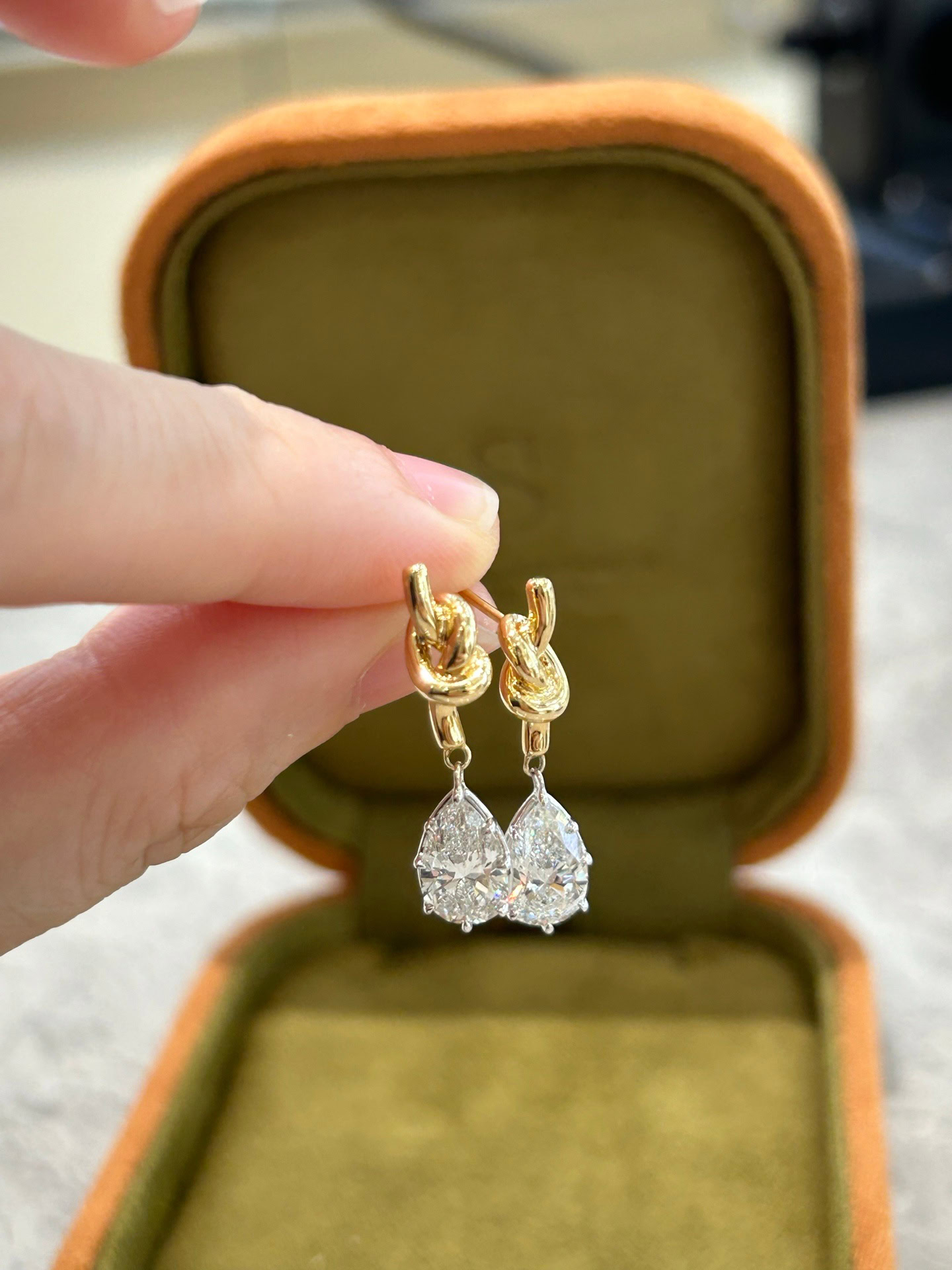 Elara 2ct Total Lab-Grown Diamond Drop Earrings | Two-Tone Gold & Platinum — product photo 6 of 6