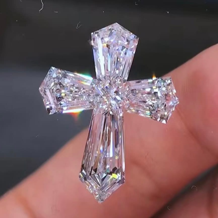 Custom Cross Lab-Grown Diamond | Bespoke Fancy Cut Diamond Design — product photo 1 of 6