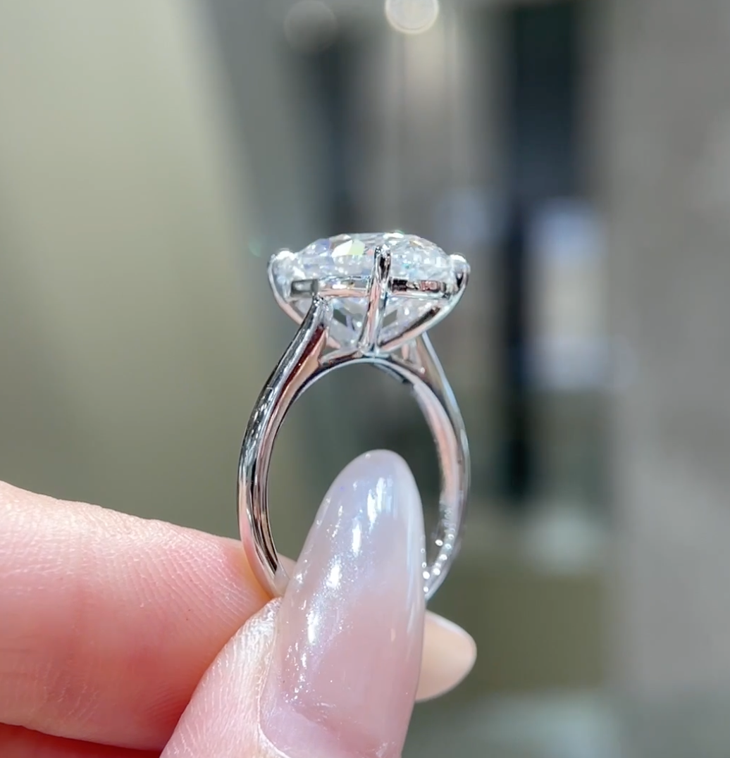 Classic 4-Prong Oval Lab Grown Diamond Solitaire Ring | Engagement Ring — product photo 4 of 5