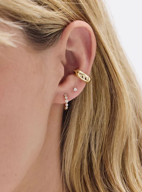 Graduated Single-Prong Lab-Grown Diamond Huggie Earrings — product photo 2 of 6